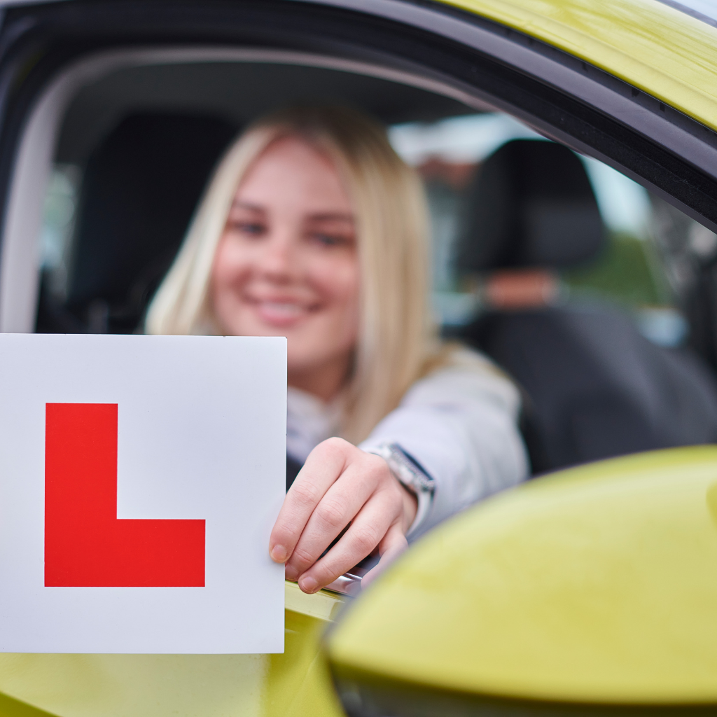 Expert Driving Lessons Blacon: qualified instructors, lessons for beginners, flexible bookings, and package deals. Book now and succeed.
